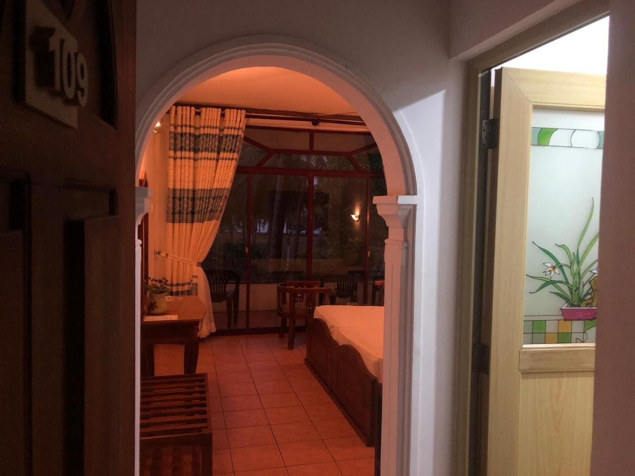 נגומבו Hotel Lagoon Paradise מראה חיצוני תמונה